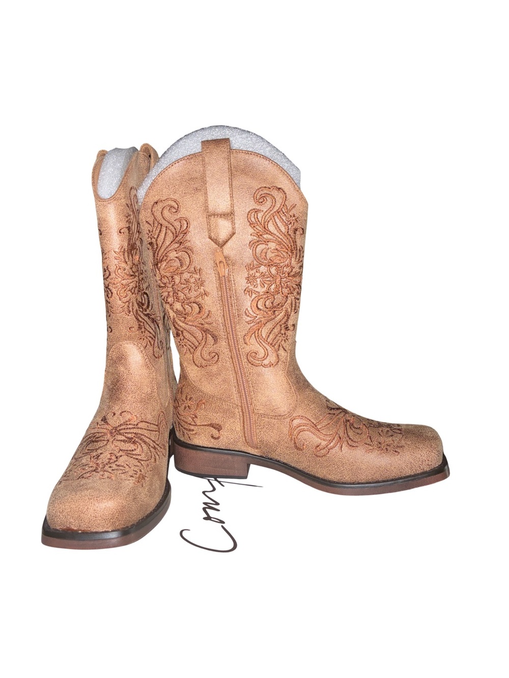 C EST 1946. Women's Tan Embroidered Western Boots - Stylish Comfort (NWT)